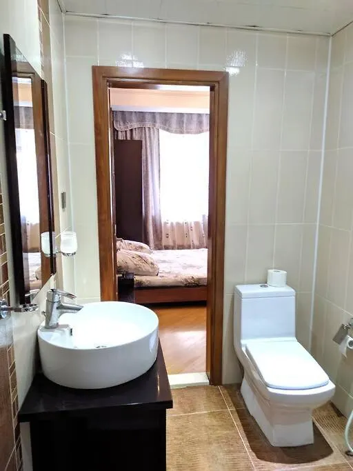 באקו Spacious And Modern Apartment In The City